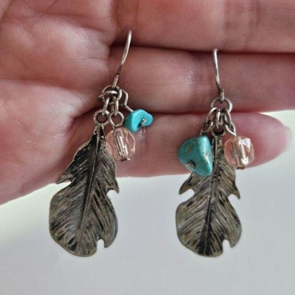 Southwest style feather earrings silver tone blue